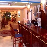 Nicola Hotel 