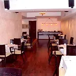 Nicola Hotel 